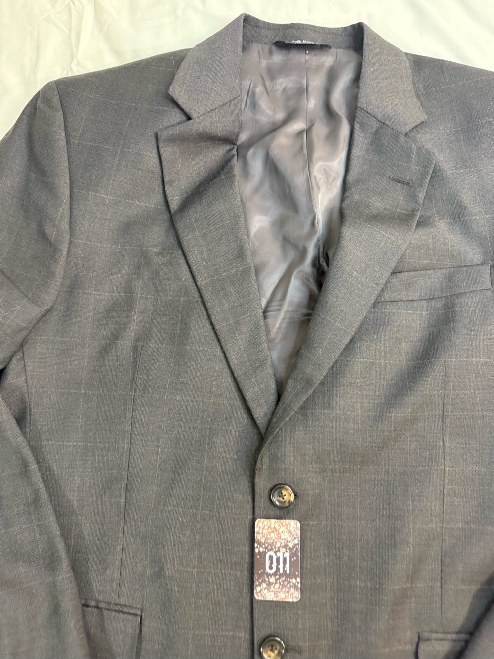 Jos. A. Bank Men's Dark Charcoal Windowpane Two-Button Sport Coat - Picture 15 of 15